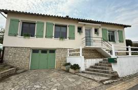 2 Bedroom Village House With Basement 10 Minutes From Civray - €134400