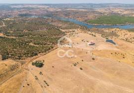 Land Reguengos de Monsaraz