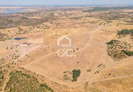 Land Reguengos de Monsaraz