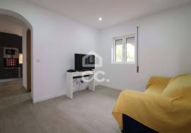 3 bedroom apartment with terrace and storage