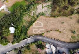 Land in zone H2 with feasibility of construction 6 km from the City Center