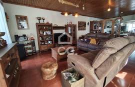 3 bedroom villa with garage - São Mateus