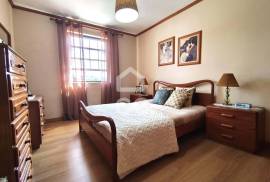 3 bedroom villa with garage - São Mateus