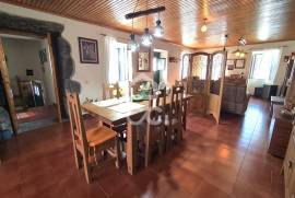 3 bedroom villa with garage - São Mateus