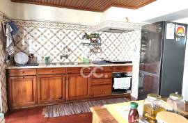 3 bedroom villa with garage - São Mateus