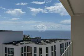 Luxury waterfront apartments with private access to the sea