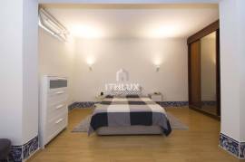2 bedroom apartment transformed into 1 bedroom apartment in Benfica with storage room