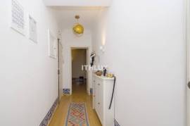 2 bedroom apartment transformed into 1 bedroom apartment in Benfica with storage room