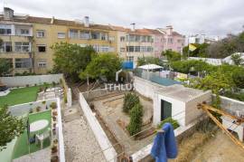 2 bedroom apartment transformed into 1 bedroom apartment in Benfica with storage room