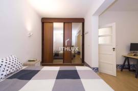 2 bedroom apartment transformed into 1 bedroom apartment in Benfica with storage room