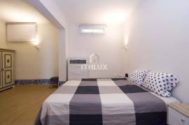 2 bedroom apartment transformed into 1 bedroom apartment in Benfica with storage room