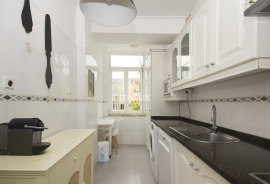 2 bedroom apartment transformed into 1 bedroom apartment in Benfica with storage room