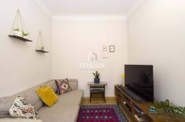 2 bedroom apartment transformed into 1 bedroom apartment in Benfica with storage room
