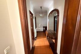 5 bedroom villa with spectacular garden in Esposende