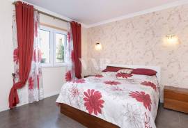 Luxury 3+1 bedroom villa in private condominium with pool, Vilamoura