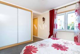 Luxury 3+1 bedroom villa in private condominium with pool, Vilamoura