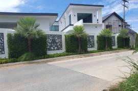 Luxury 3 Bed Villa For Sale in Layan Residence East Pattaya