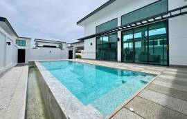 Luxury 3 Bed Villa For Sale in Layan Residence East Pattaya