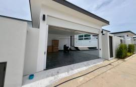 Luxury 3 Bed Villa For Sale in Layan Residence East Pattaya