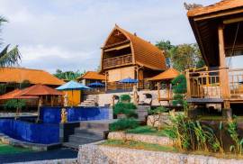 Luxury 6 BED Lembongan Hilltop Retreat Villa and Hilltop Views For Sale In Nusa Lembongan Bali