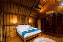 Luxury 6 BED Lembongan Hilltop Retreat Villa and Hilltop Views For Sale In Nusa Lembongan Bali
