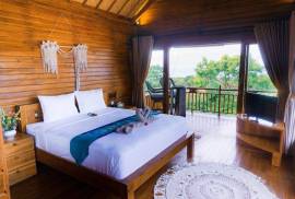 Luxury 6 BED Lembongan Hilltop Retreat Villa and Hilltop Views For Sale In Nusa Lembongan Bali