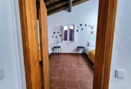 Excellent 2 Bed Bungalow For Sale In Monsaraz