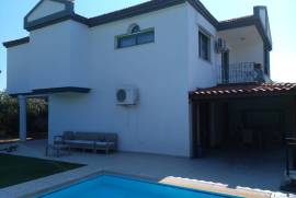 Luxury 3 Bed Villa For Sale in Cesme