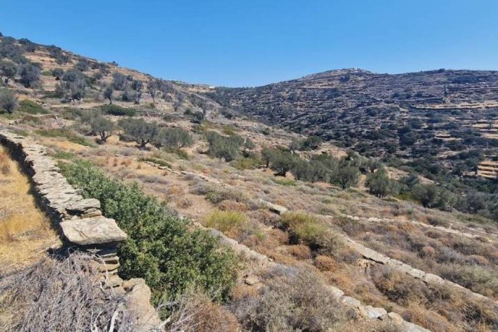 Excellent Plot of land for sale in Sifnos Island Cyclades