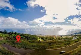 Building land with approved project Building land with approved project