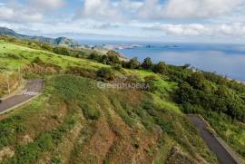 Building land with approved project Building land with approved project