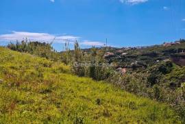 Building plot in quiet and sunny area Building plot in quiet and sunny area