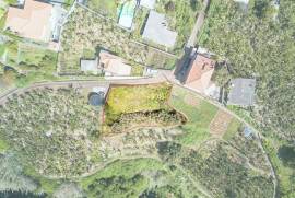 Building plot in quiet and sunny area Building plot in quiet and sunny area