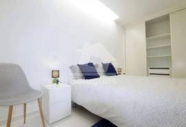 Bright and well-maintained 2 bedroom apartment in the prestigious area of Praia da Rocha, Portimão