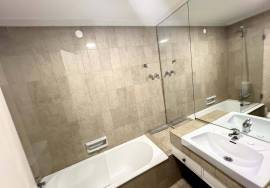 3+1 bedroom apartment with garage for rent on Rua Marechal Saldanha