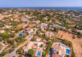 Plot with Approved Project for a 3-Bedroom Villa with Pool & Sea Views | Carvoeiro