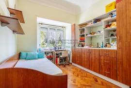 5-Bedroom (4+1) Apartment in Avenidas Novas | Gulbenkian, Lisbon