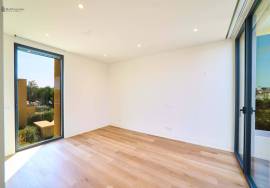 Elegance and Exclusivity in Vilamoura – 2 Bedroom Villa with Private Pool in Central Area