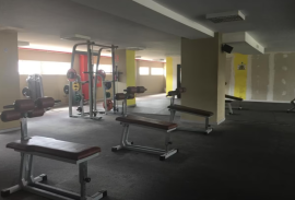Large commercial premises of 1,400 m² in front of the University of Elche – Ideal investment!