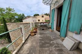 Winegrower's House With 135 M2 Living Space, Terrace With Views And Courtyard/garden Of 75 M2.