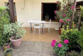 Lovely Family Home in Heart of Popular Town