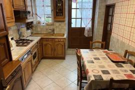 Lovely Family Home in Heart of Popular Town