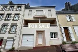 Town House in Coastal Resort Location
