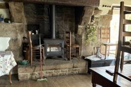 Beautiful Character Cottage in Rural Setting