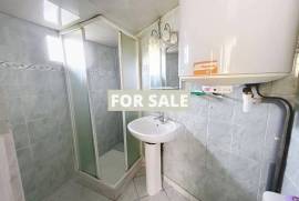 Single Storey Villa With Garden