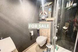 Town House in Coastal Resort Location