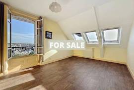 Period Property in Coastal Resort Town