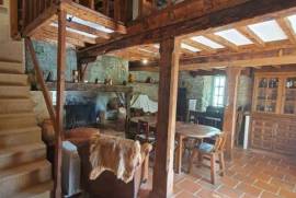 Country House with Separate Guest Gite and Pool