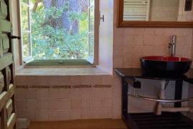 Country House with Separate Guest Gite and Pool