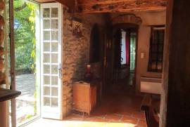 Country House with Separate Guest Gite and Pool